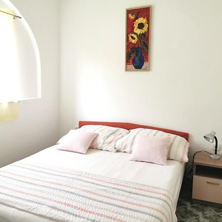 Apartmani Gabi Cesarica Eksteriør billede