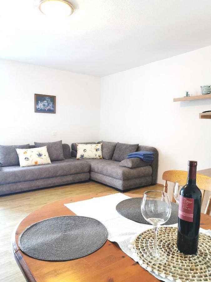 Apartmani Gabi Cesarica Eksteriør billede
