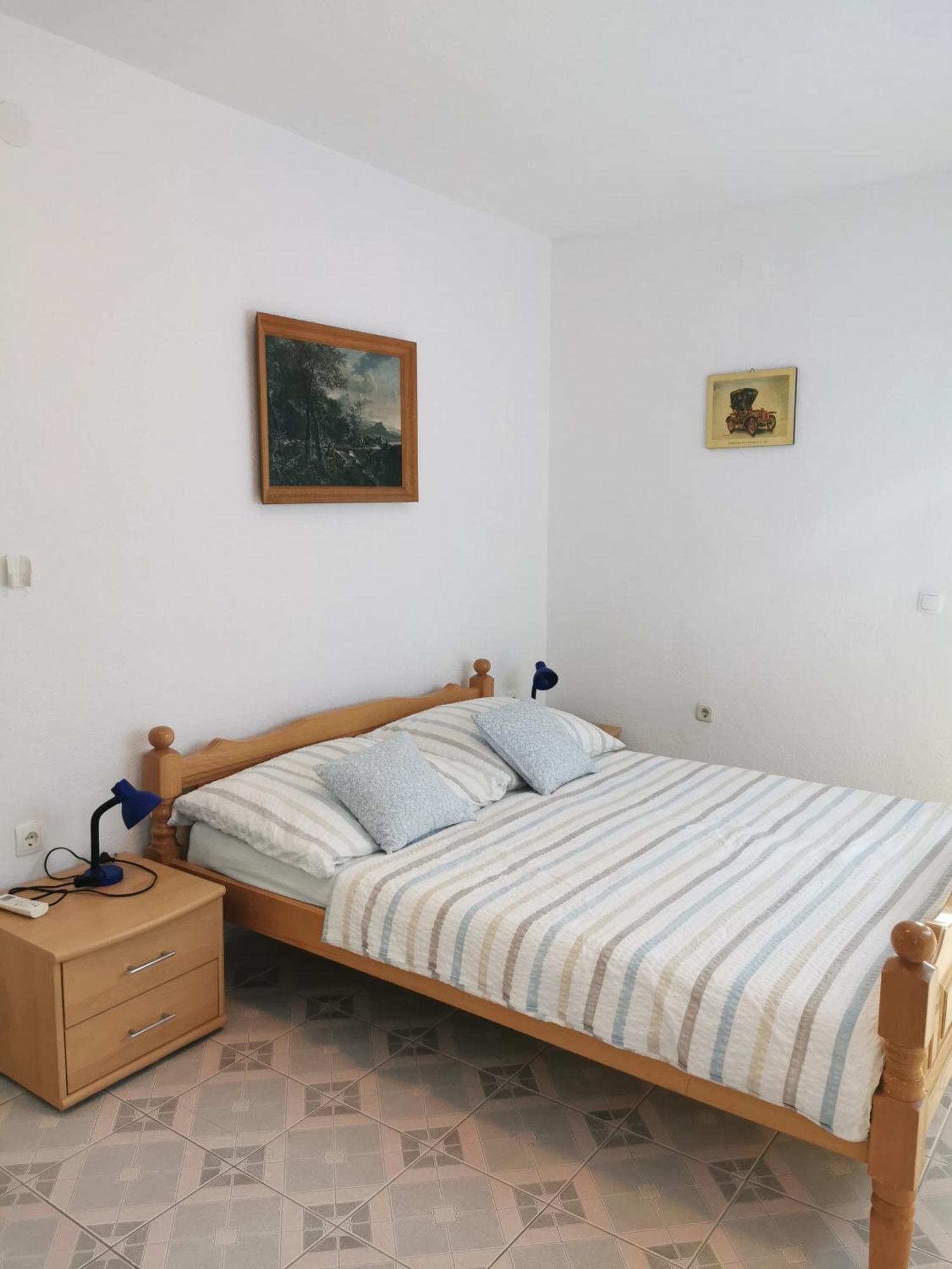 Apartmani Gabi Cesarica Eksteriør billede