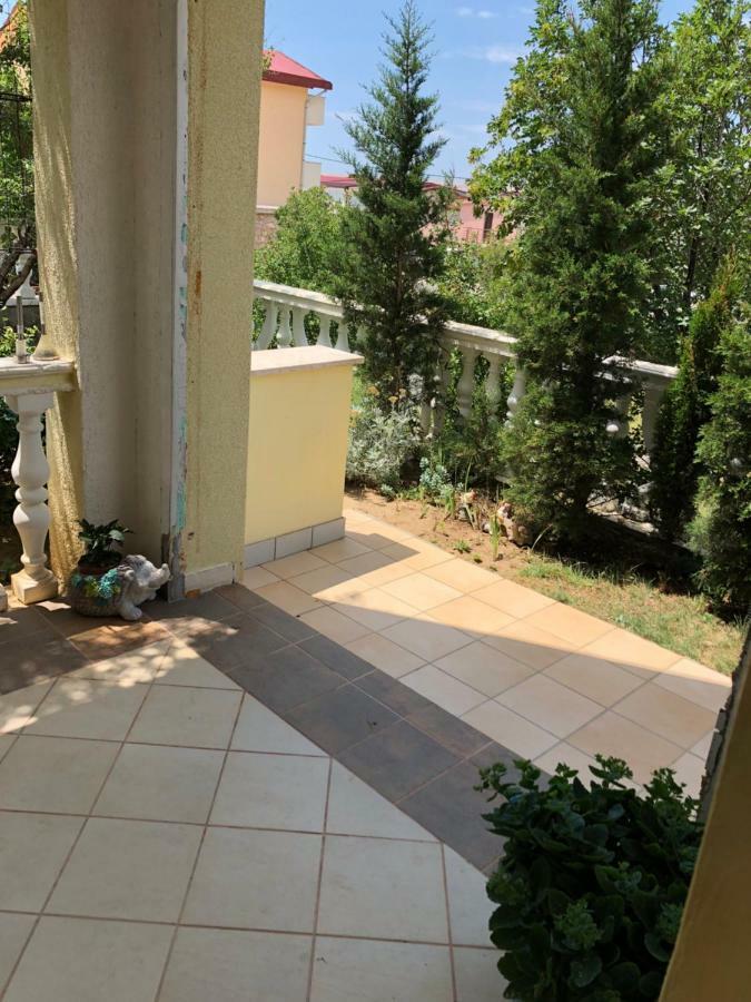 Apartmani Gabi Cesarica Eksteriør billede