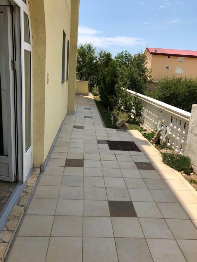 Apartmani Gabi Cesarica Eksteriør billede