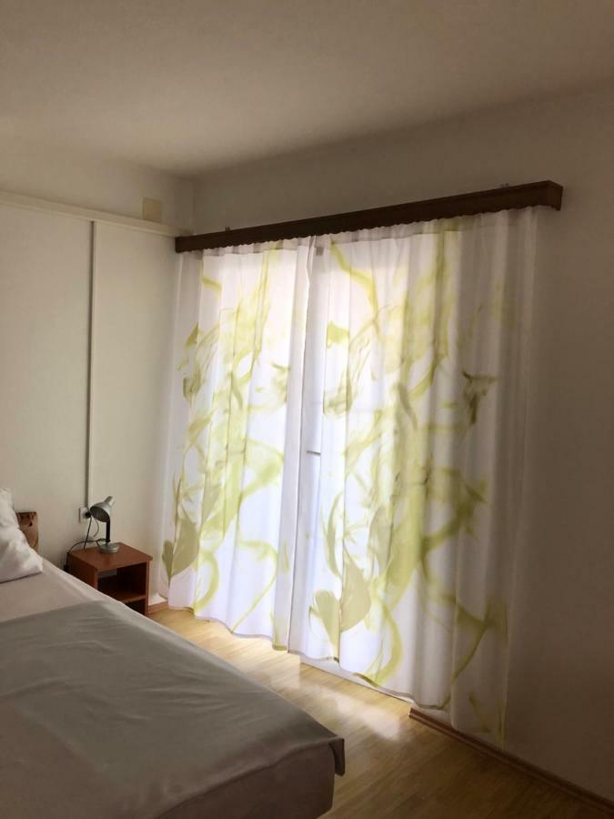 Apartmani Gabi Cesarica Eksteriør billede