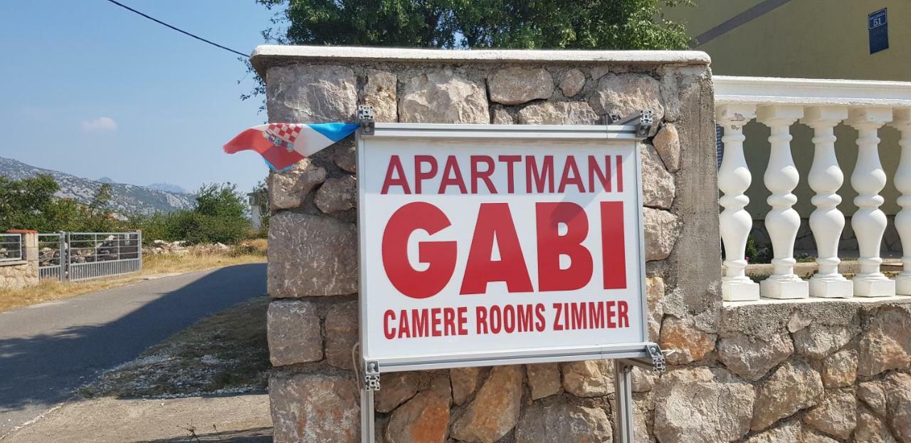 Apartmani Gabi Cesarica Eksteriør billede