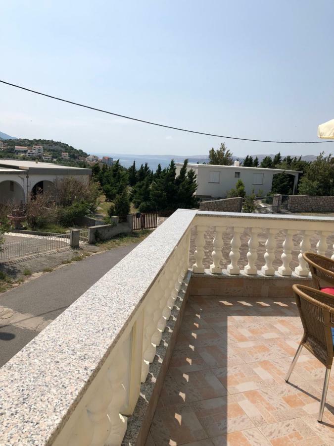 Apartmani Gabi Cesarica Eksteriør billede